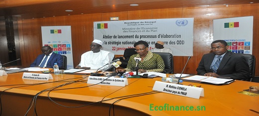 Fatou B. Djigo, coordonnateur résident du Système des nations unies au Sénégal, prononçant son allocution d'ouverture. Fatou B. Djigo, coordonnateur résident du Système des nations unies au Sénégal, prononçant son allocution d'ouverture.