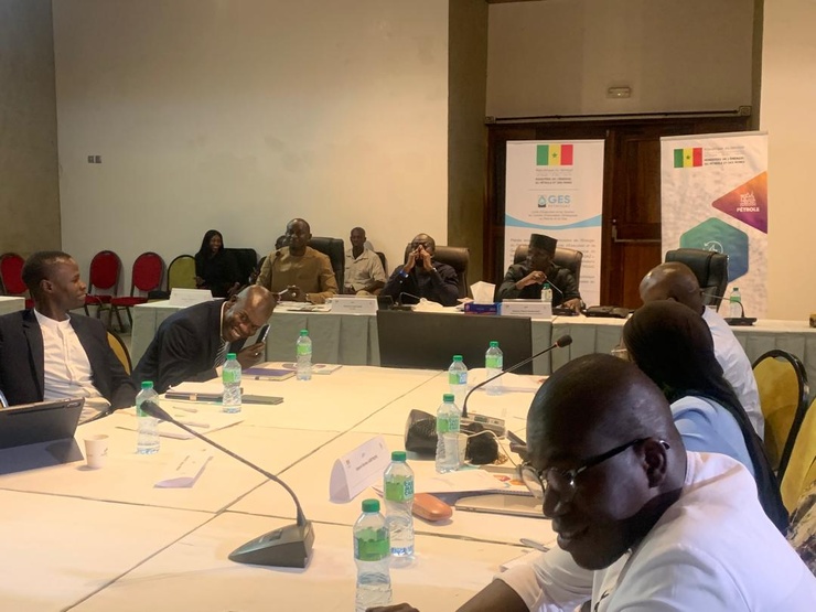 Dans le cadre de la promotion de la transparence et la gouvernance des ressources extractives, la tutelle s’est dévoilée devant la presse. Dans le cadre de la promotion de la transparence et la gouvernance des ressources extractives, la tutelle s’est dévoilée devant la presse.