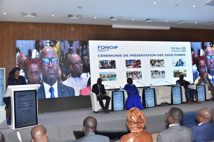 L’administratrice générale, Ndèye Fatou Mbodj, au tribune s'exprimant au cours du lancement des sous-fonds ciblés. L’administratrice générale, Ndèye Fatou Mbodj, au tribune s'exprimant au cours du lancement des sous-fonds ciblés.