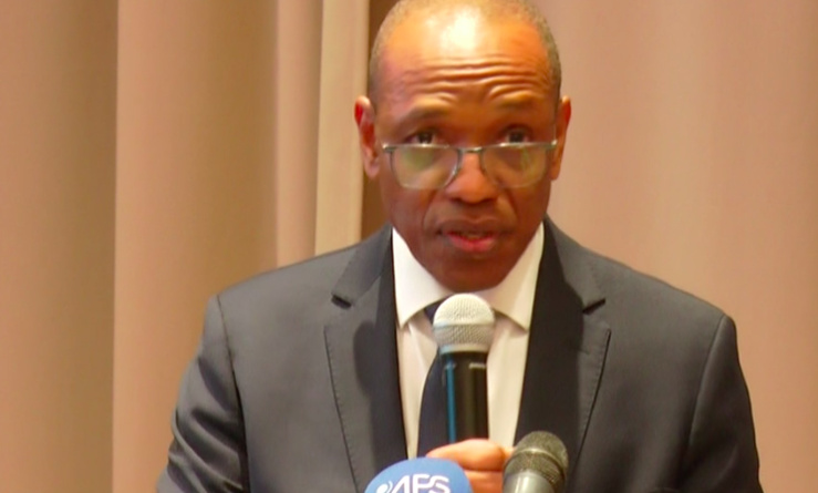 Dans le cadre de la transition énergétique au Sénégal, le Président du COPERES, Mamadou Saliou Sow, a fait un plaidoyer pour une synergie entre acteurs publics, régulateur et opérateurs privés. Dans le cadre de la transition énergétique au Sénégal, le Président du COPERES, Mamadou Saliou Sow, a fait un plaidoyer pour une synergie entre acteurs publics, régulateur et opérateurs privés.