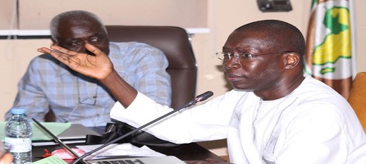 Le Pr Abdallah Cissé en blanc. Le Pr Abdallah Cissé en blanc.