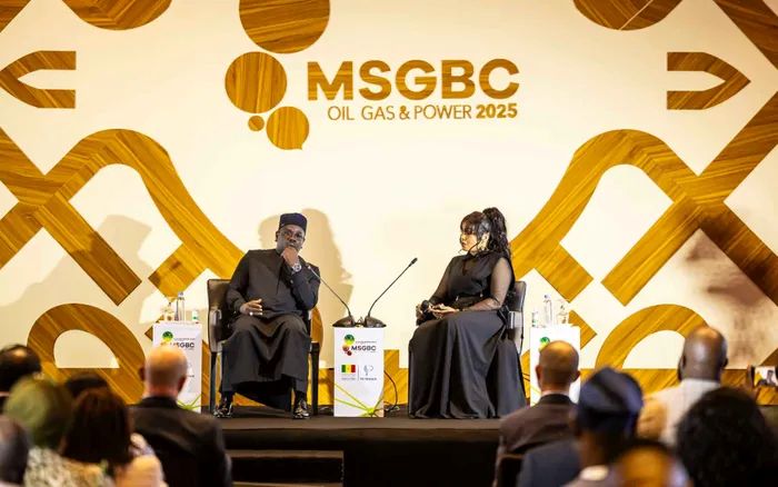 Le discours du ministre ministre sénégalais de l'Énergie, du Pétrole et des Mines, s’il se veut rassurant, met en évidence la tension entre la volonté de souveraineté et la réalité des dépendances. Le discours du ministre ministre sénégalais de l'Énergie, du Pétrole et des Mines, s’il se veut rassurant, met en évidence la tension entre la volonté de souveraineté et la réalité des dépendances.