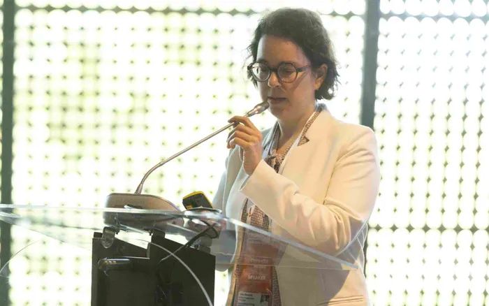 Rita Madeira, responsable du programme Afrique (AIE), à la tribune où elle présentait les principales tendances énergétiques en Afrique, lors de la conférence et du salon MSGBC Oil, Gas & Power 2025 qui s'est tenue mercredi à Dakar. Rita Madeira, responsable du programme Afrique (AIE), à la tribune où elle présentait les principales tendances énergétiques en Afrique, lors de la conférence et du salon MSGBC Oil, Gas & Power 2025 qui s'est tenue mercredi à Dakar.