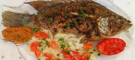 Le poisson braisé : le menu qui fait l’unanimité en Afrique de l'ouest et du centre Le poisson braisé : le menu qui fait l’unanimité en Afrique de l'ouest et du centre