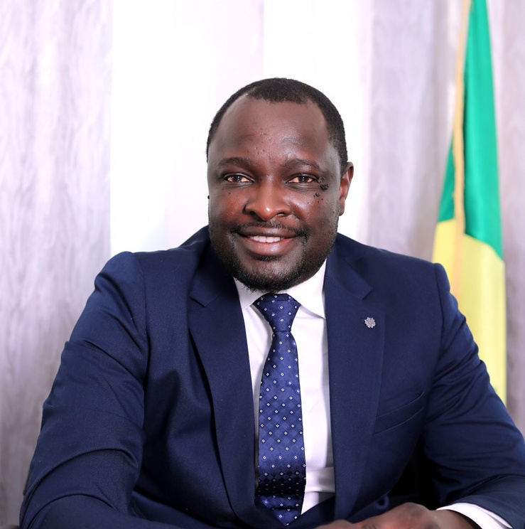 La récente réorganisation gouvernementale ayant conduit à la non-reconduction de Monsieur Amadou Chérif Diouf (photo) au poste de Secrétaire d'État chargé des Sénégalais de l'Extérieur a suscité de nombreuses réactions au sein de la diaspora sénégalaise. La récente réorganisation gouvernementale ayant conduit à la non-reconduction de Monsieur Amadou Chérif Diouf (photo) au poste de Secrétaire d'État chargé des Sénégalais de l'Extérieur a suscité de nombreuses réactions au sein de la diaspora sénégalaise.
