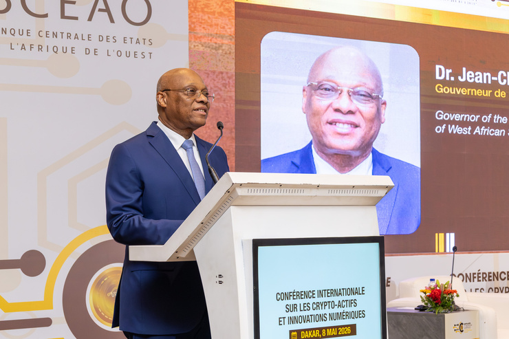 Le gouverneur de la BCEAO, Jean-Claude Kassi Brou, rappelait, lors d'une conférence internationale organisée par on institution à Dakar sur le même sujet, que les crypto actifs redéfinissent en profondeur les systèmes financiers, tout en interpellant les cadres traditionnels de régulation.