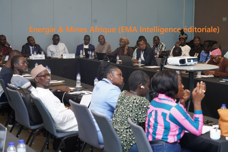 Atelier de formation des journalistes pour mieux comprendre et utiliser les données statistiques dans le traitement de l’information économique au Sénégal, à l'initiative de l'ANSD et du Groupe de la Banque mondiale.