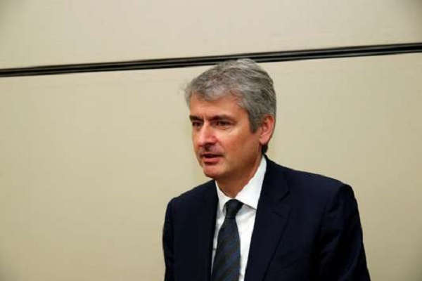 ​Lait contaminé: Le PDG de Lactalis évoque un "accident"