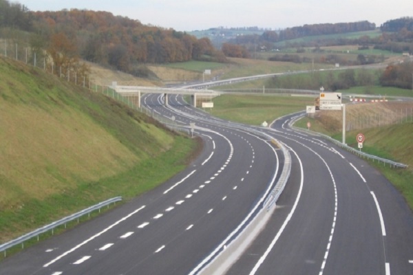 Autoroute à péage : Macky Sall veut la baisse des tarifs avant fin juin
