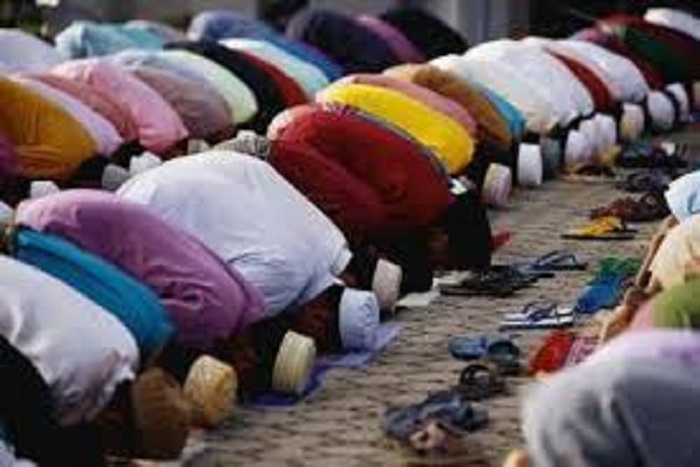 ​Ramadan-Nafila de la 29 ème nuit : 6 rakkas pour «70000 édifices en diamant au Paradis »