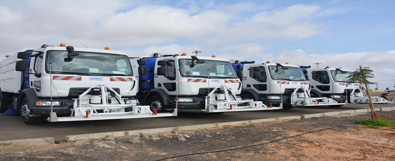 Les nouveaux camions balayeurs de l'Aibd. Les nouveaux camions balayeurs de l'Aibd.