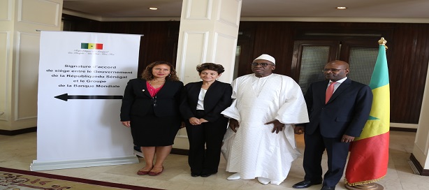 Au lieu Macky Sall et Louise Cord.