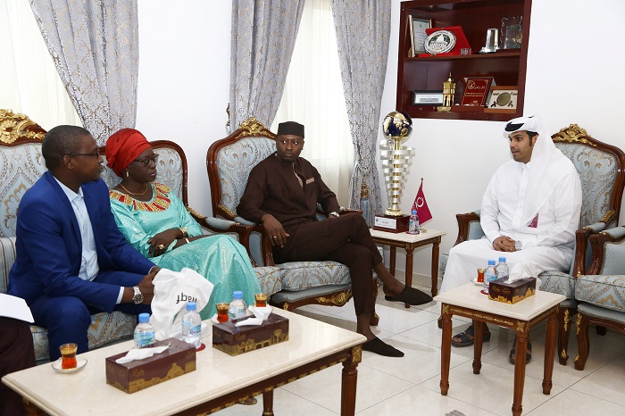 Rencontre de la délégation sénégalaise du Waqf avec le Directeur adjoint de Qatar Charity. Rencontre de la délégation sénégalaise du Waqf avec le Directeur adjoint de Qatar Charity.