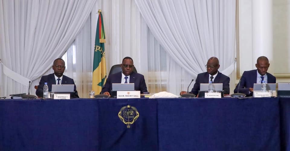 Communiqué du conseil des ministres du Sénégal du mercredi 15 avril 2020 Communiqué du conseil des ministres du Sénégal du mercredi 15 avril 2020