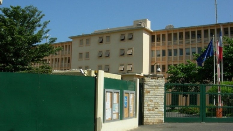 Consulat France au Sénégal. Consulat France au Sénégal.