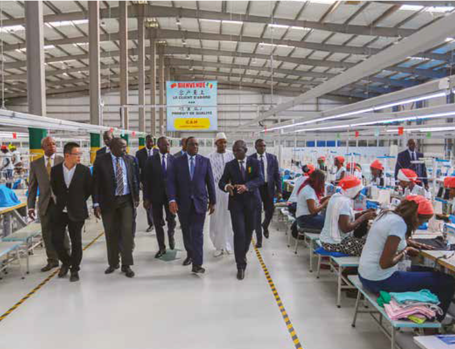 Le président Macky Sall en visite au parc industriel de Diamniadio. Le président Macky Sall en visite au parc industriel de Diamniadio.