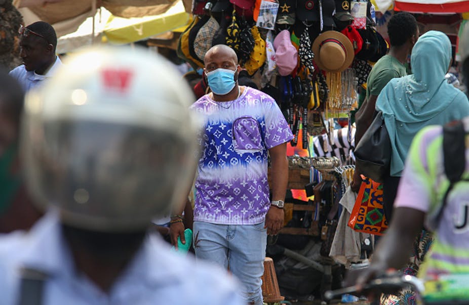 Une place de marché dans la capitale du Ghana, Accra. Les pays en développement comme le Ghana risquent d'être laissés pour compte dans la course pour obtenir les vaccins COVID-19. Christian Thompson / Agence Anadolu via Getty Images Une place de marché dans la capitale du Ghana, Accra. Les pays en développement comme le Ghana risquent d'être laissés pour compte dans la course pour obtenir les vaccins COVID-19. Christian Thompson / Agence Anadolu via Getty Images