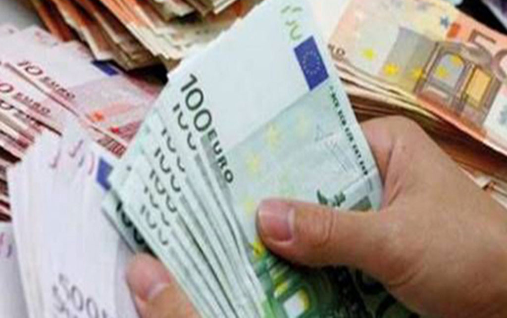 Chute des transferts d'argent vers l'Afrique subsaharienne. Chute des transferts d'argent vers l'Afrique subsaharienne.