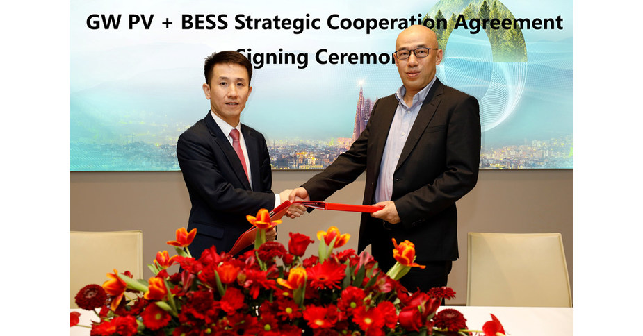 Wu Guangwen (PDG - Meinergy), Zhou Wei (directeur général - Bureau de représentation de Huawei au Ghana), et Fang Liangzhou (vice-président et directeur du marketing - Huawei Digital Power), ont assisté à la cérémonie de signature. Wu Guangwen (PDG - Meinergy), Zhou Wei (directeur général - Bureau de représentation de Huawei au Ghana), et Fang Liangzhou (vice-président et directeur du marketing - Huawei Digital Power), ont assisté à la cérémonie de signature.