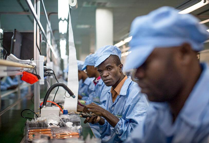 rwanda lance un centre pour la quatrième révolution industrielle et rejoint le réseau mondial rwanda lance un centre pour la quatrième révolution industrielle et rejoint le réseau mondial