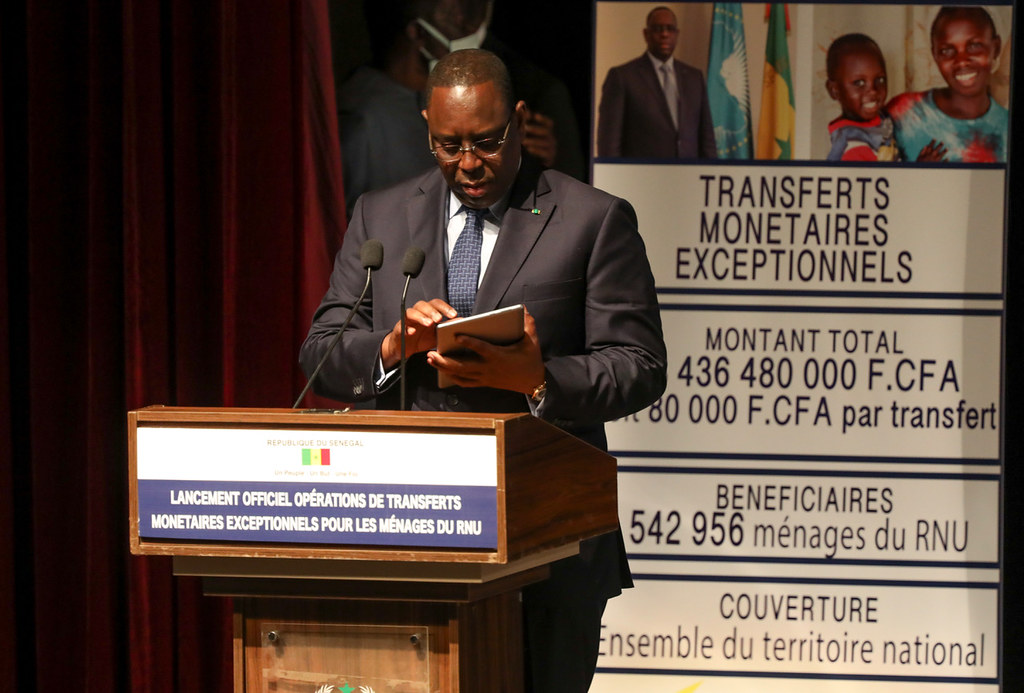 Le chef de l'Etat sénégalais lançant les opérations de transferts monétaires exceptionnels pour les populations vulnérables. Le chef de l'Etat sénégalais lançant les opérations de transferts monétaires exceptionnels pour les populations vulnérables.