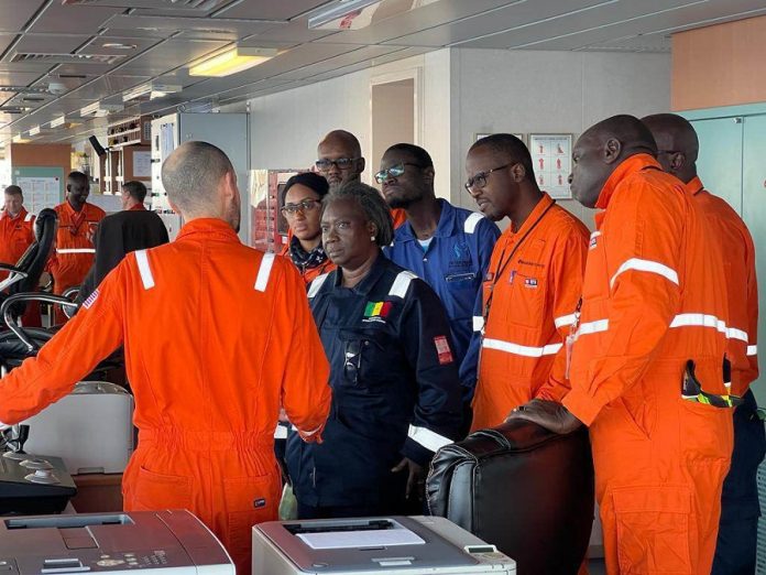 exploitation du pétrole et du gaz : le secteur privé sénégalais invité à s'investir pour acquérir des parts de blocs exploitation du pétrole et du gaz : le secteur privé sénégalais invité à s'investir pour acquérir des parts de blocs