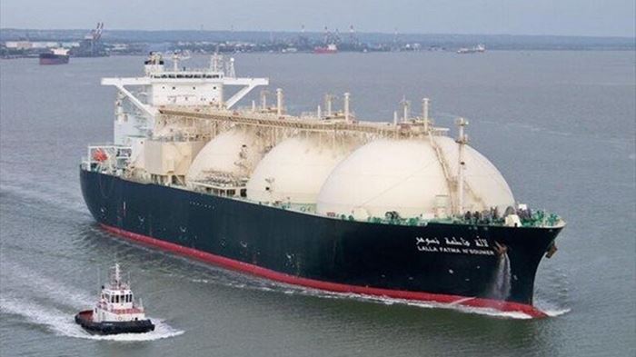 Un méthanier algérien transportant du gaz naturel liquéfié destiné à l'export Un méthanier algérien transportant du gaz naturel liquéfié destiné à l'export