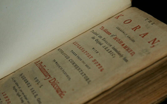 Une copie en anglais du Coran. / Ph. DR © Fournis par Yabiladi Une copie en anglais du Coran. / Ph. DR © Fournis par Yabiladi