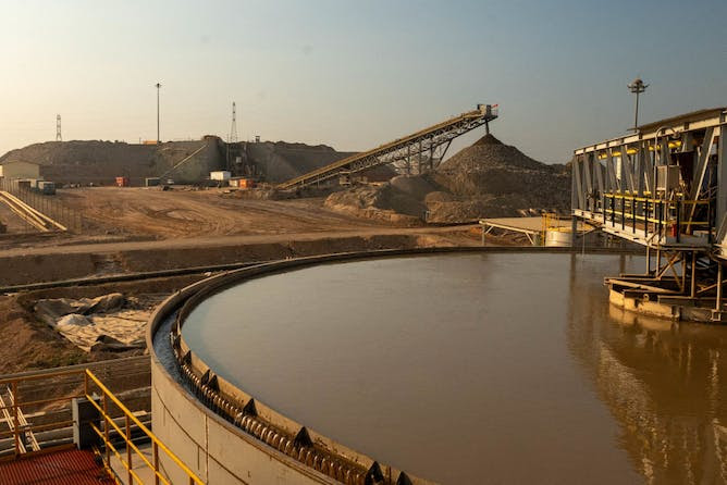 Installations de traitement de la mine Tenke Fungurume, l'une des plus grandes mines de cuivre et de cobalt au monde, dans le sud-est de la RDC. Photo par Emmet Livingstone/AFP via Getty Images Installations de traitement de la mine Tenke Fungurume, l'une des plus grandes mines de cuivre et de cobalt au monde, dans le sud-est de la RDC. Photo par Emmet Livingstone/AFP via Getty Images