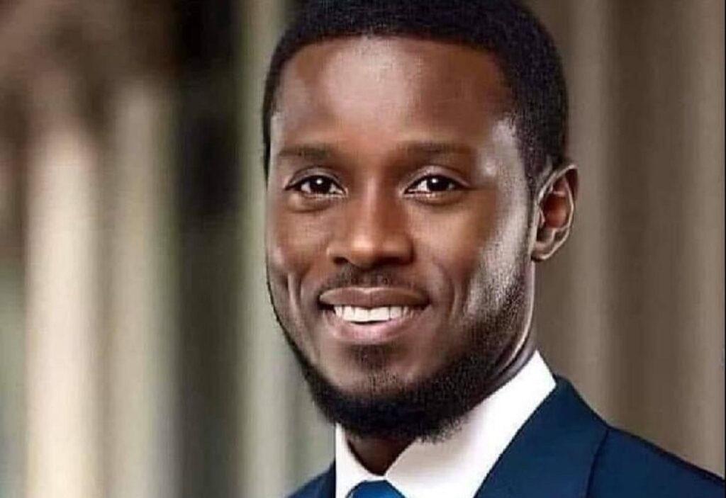 Bassirou Diomaye Faye, nouveau président de la République du Sénégal démocratiquement élu. Bassirou Diomaye Faye, nouveau président de la République du Sénégal démocratiquement élu.