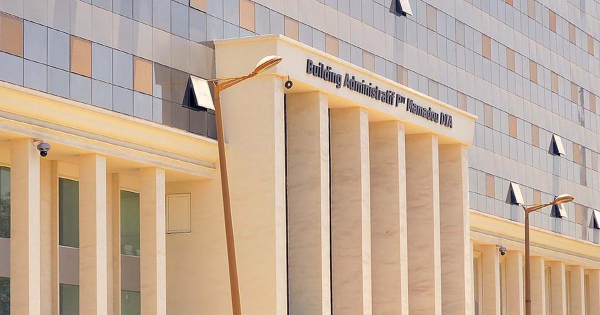 La gestion du building administratif est bien dans le périmètre de contrôle et de gestion du Secrétariat général du gouvernement sous la tutelle du premier ministre. La gestion du building administratif est bien dans le périmètre de contrôle et de gestion du Secrétariat général du gouvernement sous la tutelle du premier ministre.