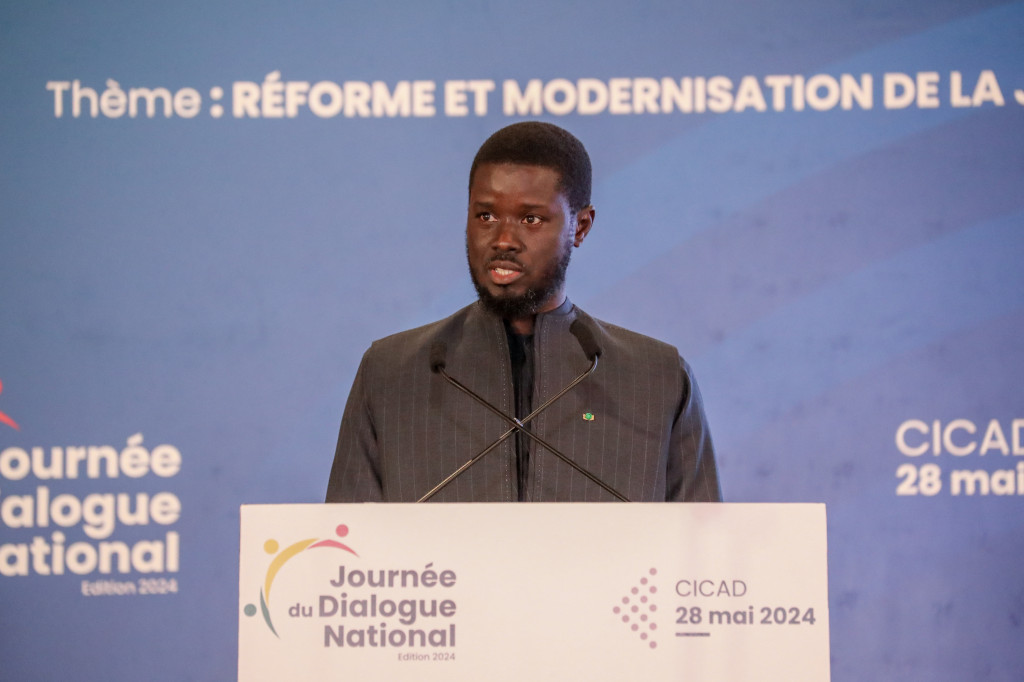 Le président sénégalais Bassirou Diomaye Faye ouvrant les travaux la Journée nationale du dialogue sur la réforme et la modernisation de la Justice. Le président sénégalais Bassirou Diomaye Faye ouvrant les travaux la Journée nationale du dialogue sur la réforme et la modernisation de la Justice.