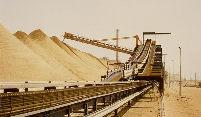 Le ministère sénégalais des Mines a établi, par arrêté, un prix de référence pour tirer plus d’avantages financiers de la vente de phosphate. Le ministère sénégalais des Mines a établi, par arrêté, un prix de référence pour tirer plus d’avantages financiers de la vente de phosphate.