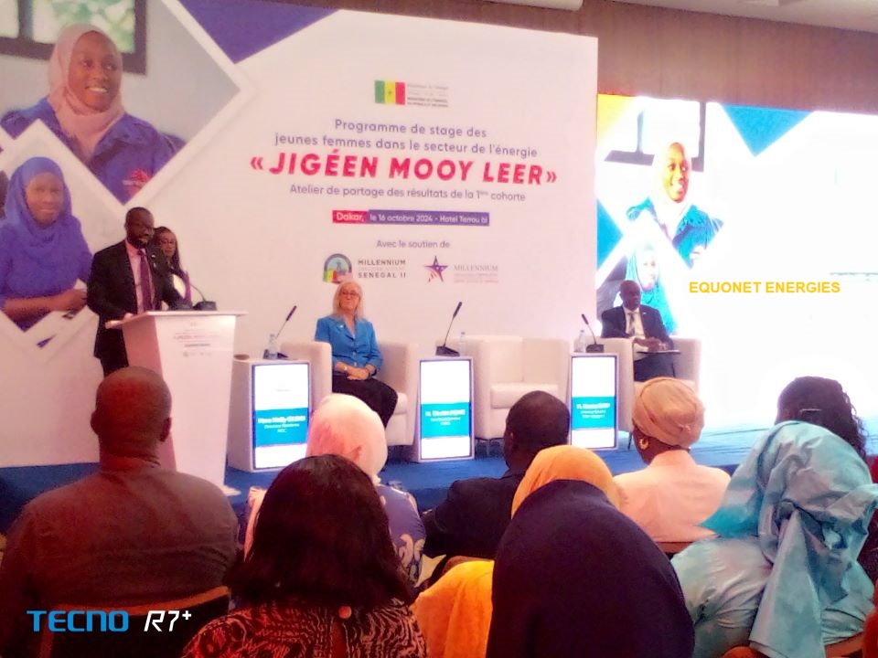 Le secrétaire général du ministère de l'Energie, du Pétrole et des Mines (MEPM), Cheikh Niane, ouvrant l'atelier de restitution des résultats du programme "Jigéen moy leer". Le secrétaire général du ministère de l'Energie, du Pétrole et des Mines (MEPM), Cheikh Niane, ouvrant l'atelier de restitution des résultats du programme "Jigéen moy leer".