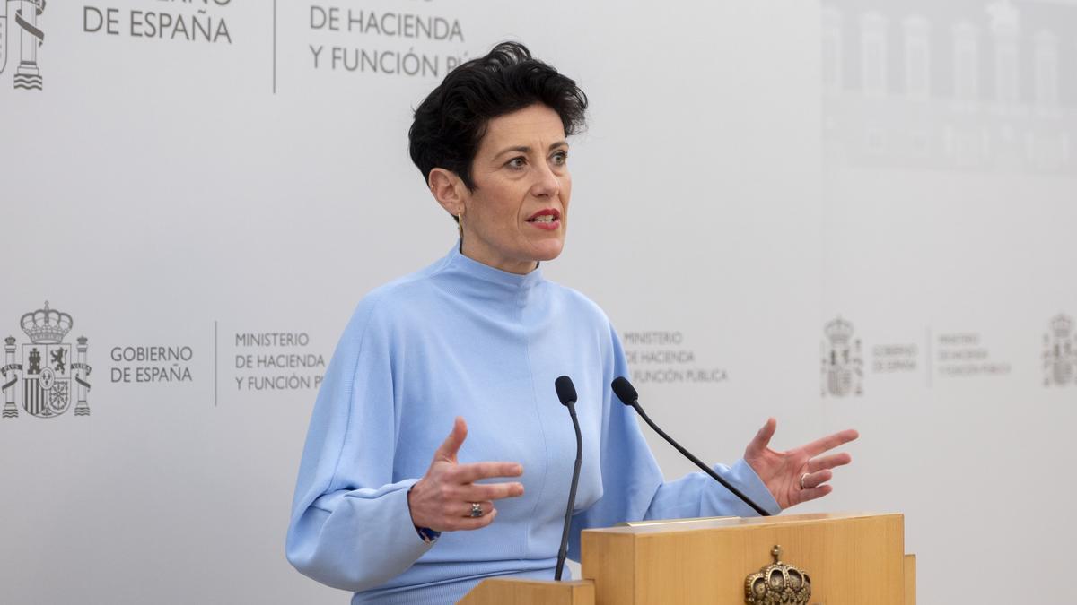 Elma Saiz, ministre de l'Inclusion sociale, de la Sécurité sociale et des Migrations, a détaillé les principales caractéristiques de la réforme de la loi sur l'immigration. Elma Saiz, ministre de l'Inclusion sociale, de la Sécurité sociale et des Migrations, a détaillé les principales caractéristiques de la réforme de la loi sur l'immigration.