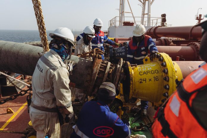 La SAR a réussi brillamment la transformation et le raffinage de cette première cargaison. La SAR a réussi brillamment la transformation et le raffinage de cette première cargaison.