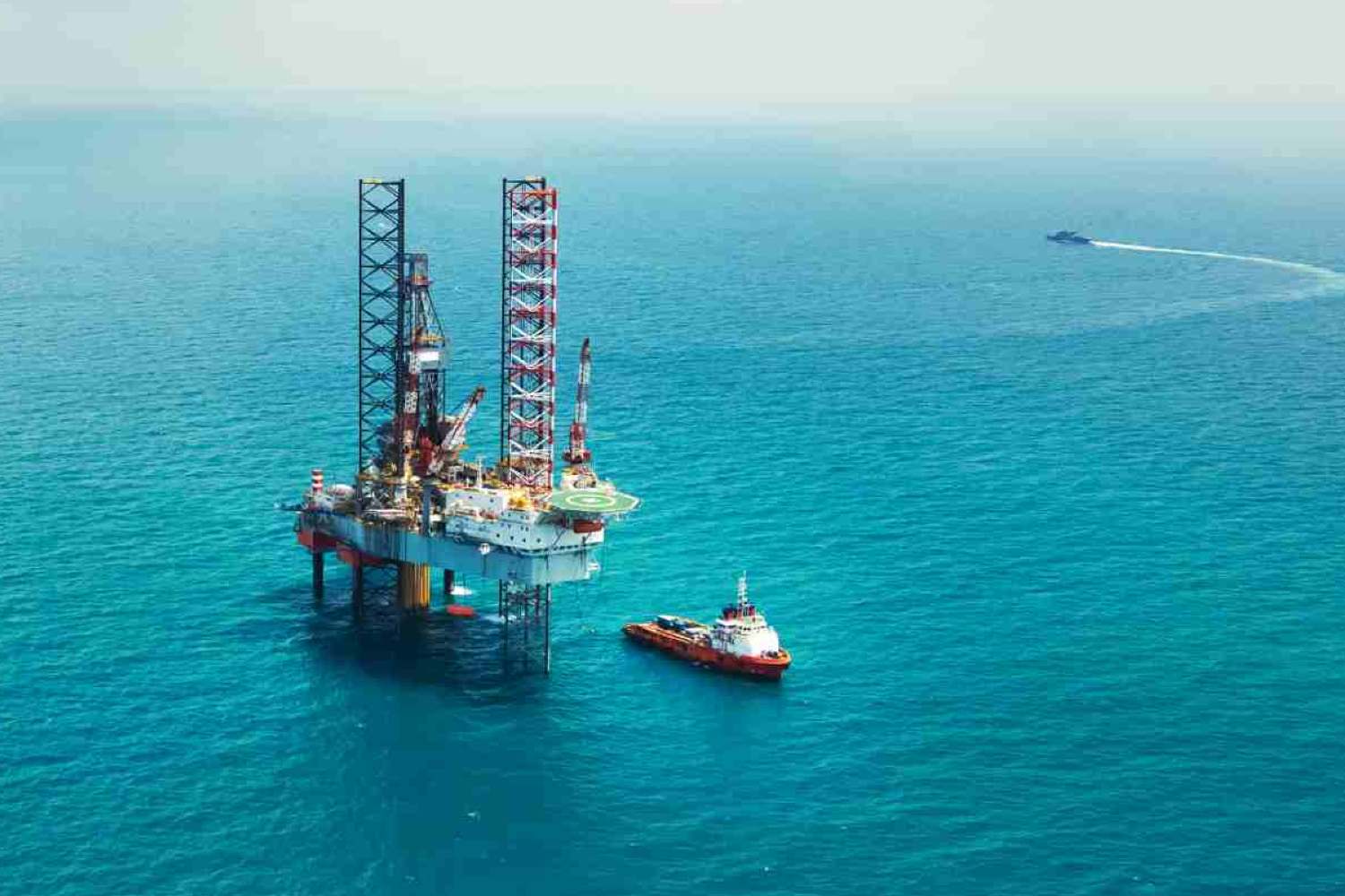 Une étude récente met en avant l’impact des coûts de la production pétrolière sur les recettes du Gabon et la nécessité d’une transparence accrue.