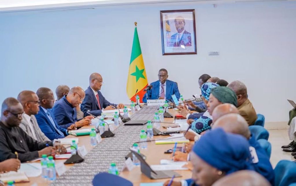 Le chef du gouvernement sénégalais a engagé le ministre de l’Économie, des Finances et du Plan à mettre à disposition, au plus tard le mercredi 12 août 2026, le budget de l’assistance alimentaire et pastorale.