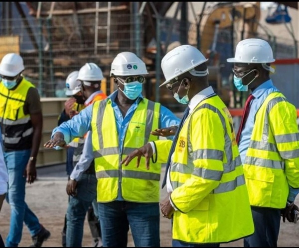 Selon bp, plus de 3.000 emplois locaux et environ 300 entreprises locales ont été créés en Mauritanie et au Sénégal en plus de l'investissement social dans la construction de GTA.