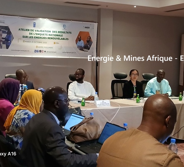 Le secrétaire général du MEPM, Cheikh Niane (en caftan blanc), a tenu un discours dense qui marque un jalon dans la structuration du secteur et la consolidation des ambitions climatiques du Sénégal.