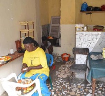 Pikine : les restauratrices de rue ont lancé leurs activités avec des sommes modiques Pikine : les restauratrices de rue ont lancé leurs activités avec des sommes modiques