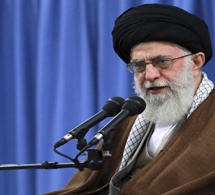 Iran: l'économie souffrirait plus de mauvaise gestion que des sanctions, selon Ali Khamenei Iran: l'économie souffrirait plus de mauvaise gestion que des sanctions, selon Ali Khamenei