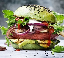Nestlé va lancer de nouveaux hamburgers à base de plantes 100% en Europe et aux États-Unis