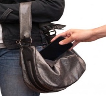 En Côte d'Ivoire, l'industrie mobile s'unit à la GSMA pour lutter contre le vol des téléphones portables En Côte d'Ivoire, l'industrie mobile s'unit à la GSMA pour lutter contre le vol des téléphones portables