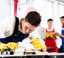 Jusqu'au sommet: politique industrielle, innovation et croissance soutenue