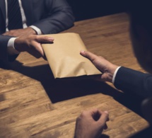 Pourquoi certaines campagnes anti-corruption rendent les gens plus susceptibles de payer un pot-de-vin Pourquoi certaines campagnes anti-corruption rendent les gens plus susceptibles de payer un pot-de-vin