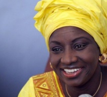 «Vrai-faux diplômes de Mimi» ou les relations incestueuses da savoir et du pouvoir «Vrai-faux diplômes de Mimi» ou les relations incestueuses da savoir et du pouvoir