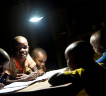 Electricité-Afrique ouest : vers l’extension de l’accès au réseau électrique à plus d’un million de personnes et l’amélioration de la stabilité pour 3,5 autres millions d’habitants Electricité-Afrique ouest : vers l’extension de l’accès au réseau électrique à plus d’un million de personnes et l’amélioration de la stabilité pour 3,5 autres millions d’habitants