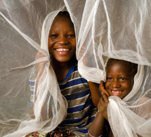pressant appel aux dirigeants mondiaux pour la prise de mesures décisives de lutte contre le paludisme, le sida et la tuberculose en  finançant la reconstitution du fonds mondial pressant appel aux dirigeants mondiaux pour la prise de mesures décisives de lutte contre le paludisme, le sida et la tuberculose en  finançant la reconstitution du fonds mondial