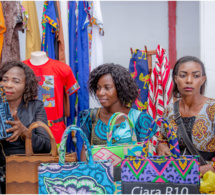 IFC et le Groupe Baobab renforcent leur partenariat pour accroitre l’accès au financement pour les petites entreprises et les femmes entrepreneures au Burkina Faso, en Côte d’Ivoire, à Madagascar, au Mali, en RDC et au Sénégal IFC et le Groupe Baobab renforcent leur partenariat pour accroitre l’accès au financement pour les petites entreprises et les femmes entrepreneures au Burkina Faso, en Côte d’Ivoire, à Madagascar, au Mali, en RDC et au Sénégal